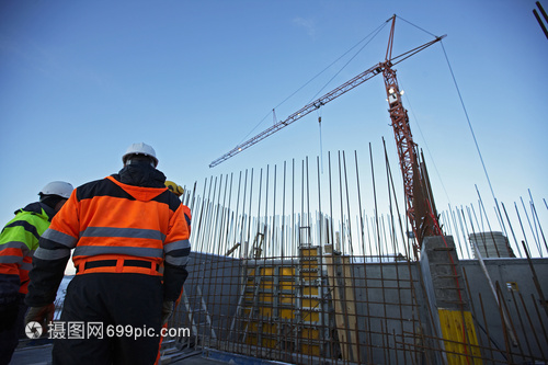 施工現場的工匠 建筑工人與建筑施工的艱辛與驕傲
